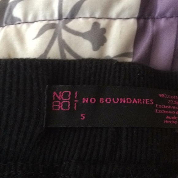 Black NoBo midi shorts - Picture 3 of 3